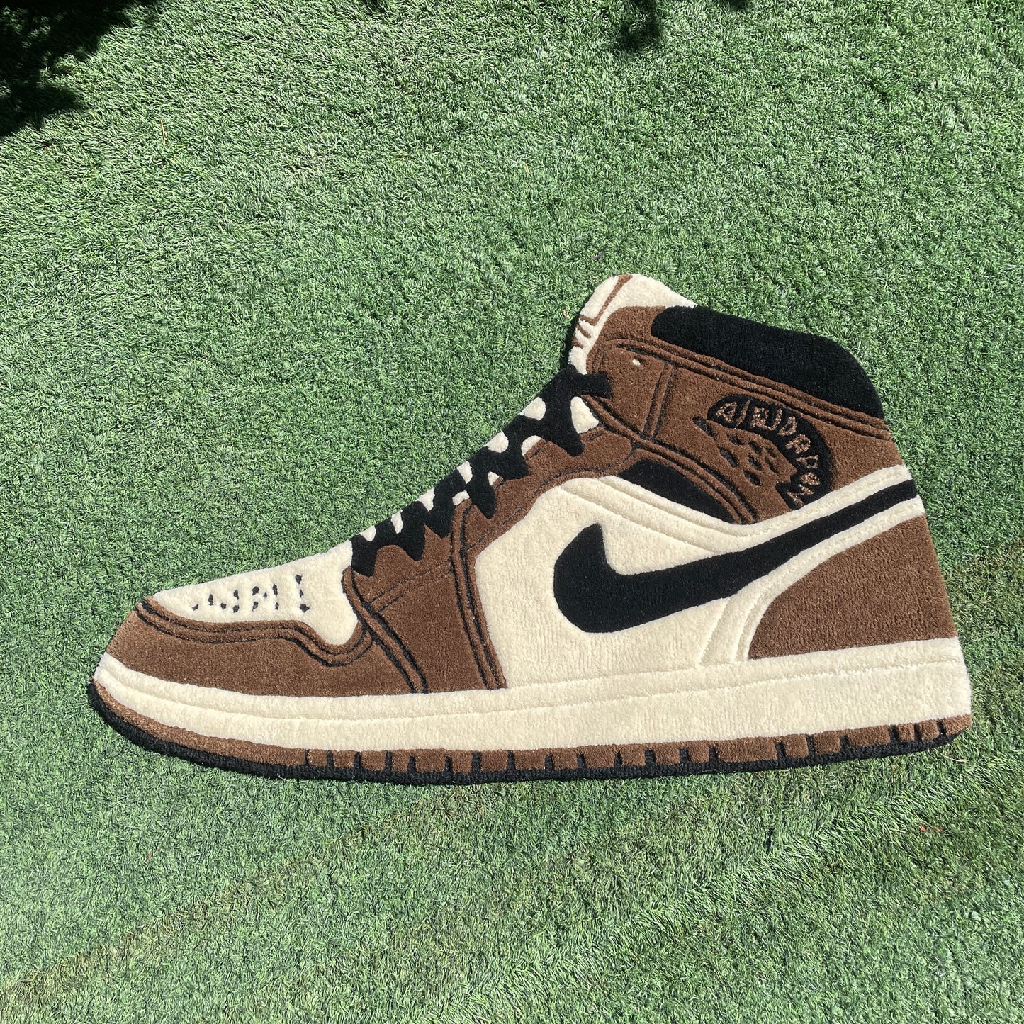 AIR JORDAN 1 HIGH DARK MOCHA RUG
