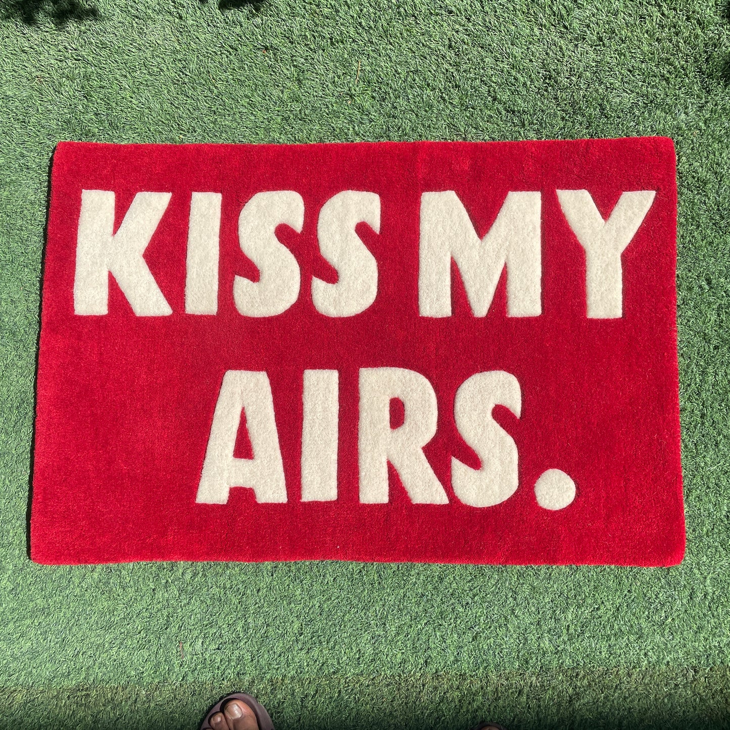 KISS MY AIRS RUG
